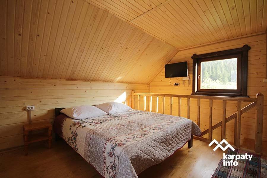 Орхідея Luxe 1 Synevyrsʼka Polyana Exterior foto